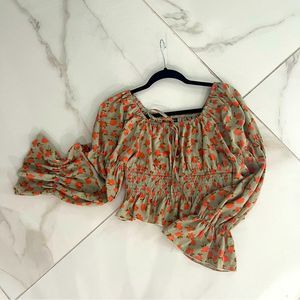 SHEIN Floral Print Smocked Trumpet Sleeve Crop Top